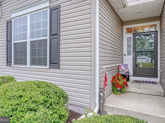 4th image of 79 Lattice Ln