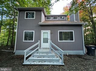 239 Dorset Rd, Tobyhanna, PA 18466