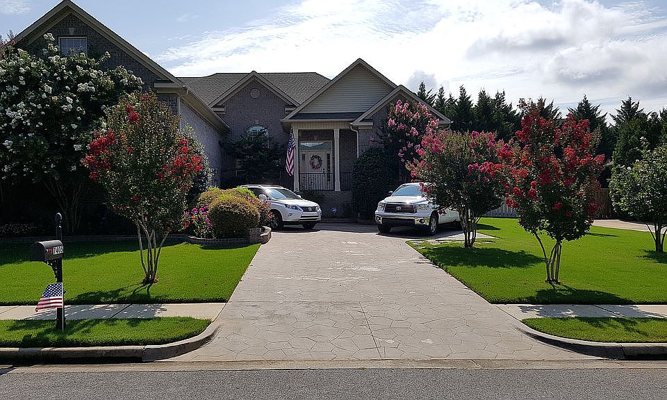 1st image of 7405 Parktrace Ln SE