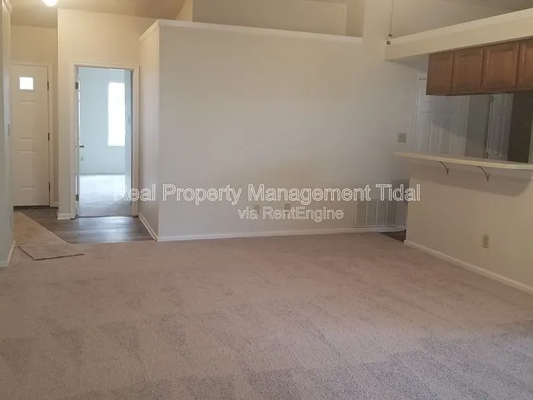 467 Springmont Ct — Photo 12