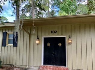 102 E Point Dr, Savannah, GA 31410