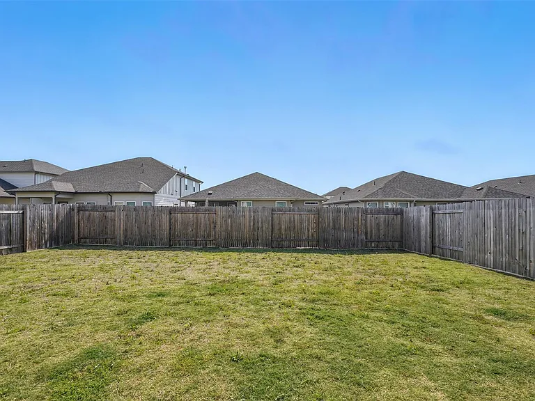 10310 Mager Ln — Photo 27