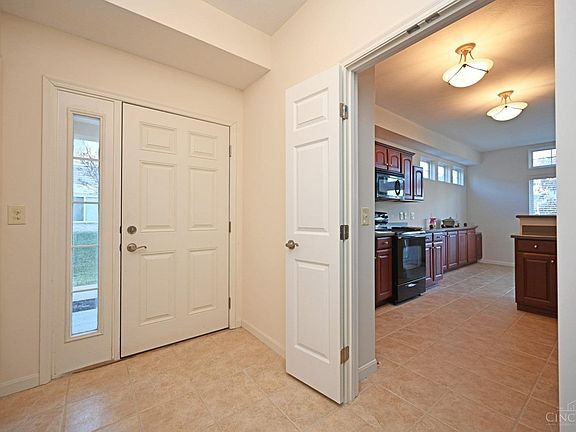 4th image of 7411 Red Oak Ct