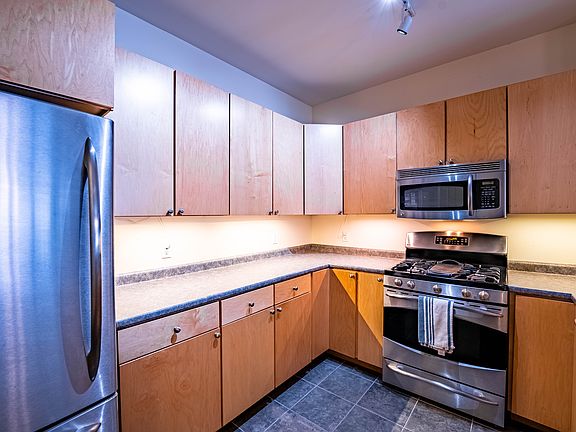 4th image of 410 Farrell St APT 116