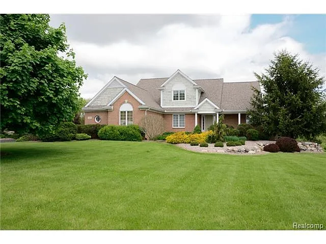 10341 Greystone Ct photo 1