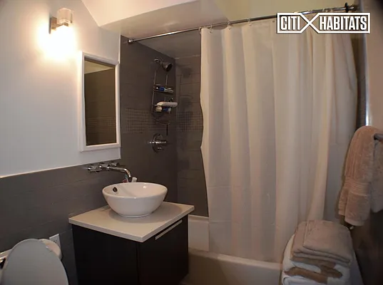 Rented by Citi Habitats | media 36