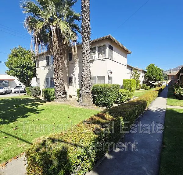 919 N Glendale Ave #12 — Photo 2