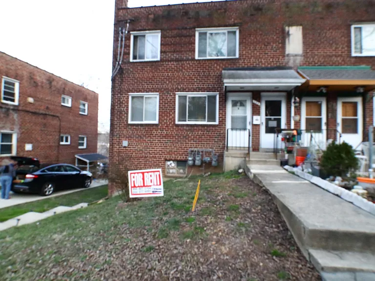 126 Joliet St SW #A — Photo 2