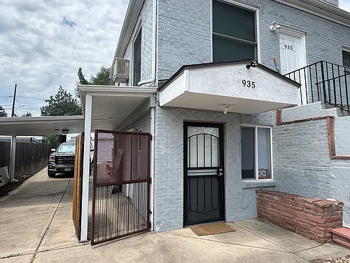 935 Raleigh St #1/2 Photo 1