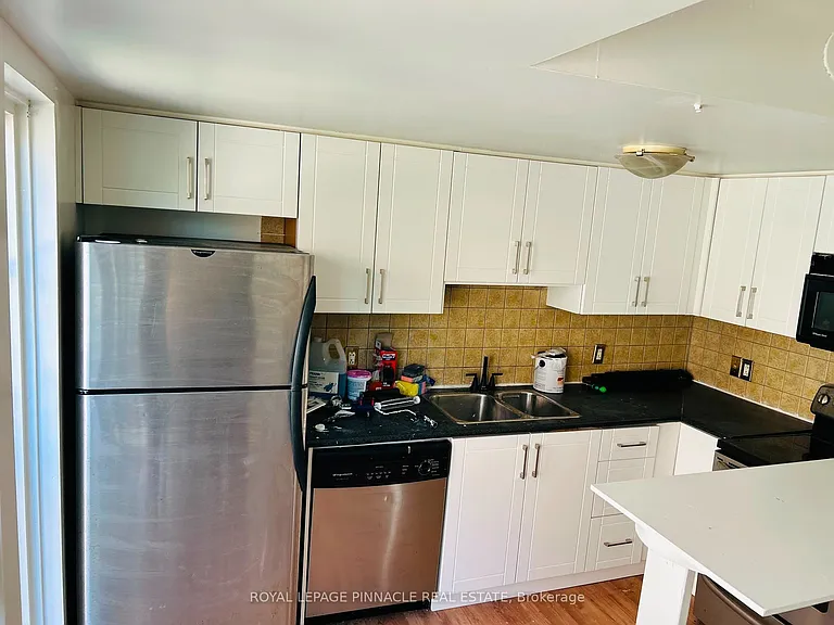 26 Western Battery Rd #210 — Photo 4