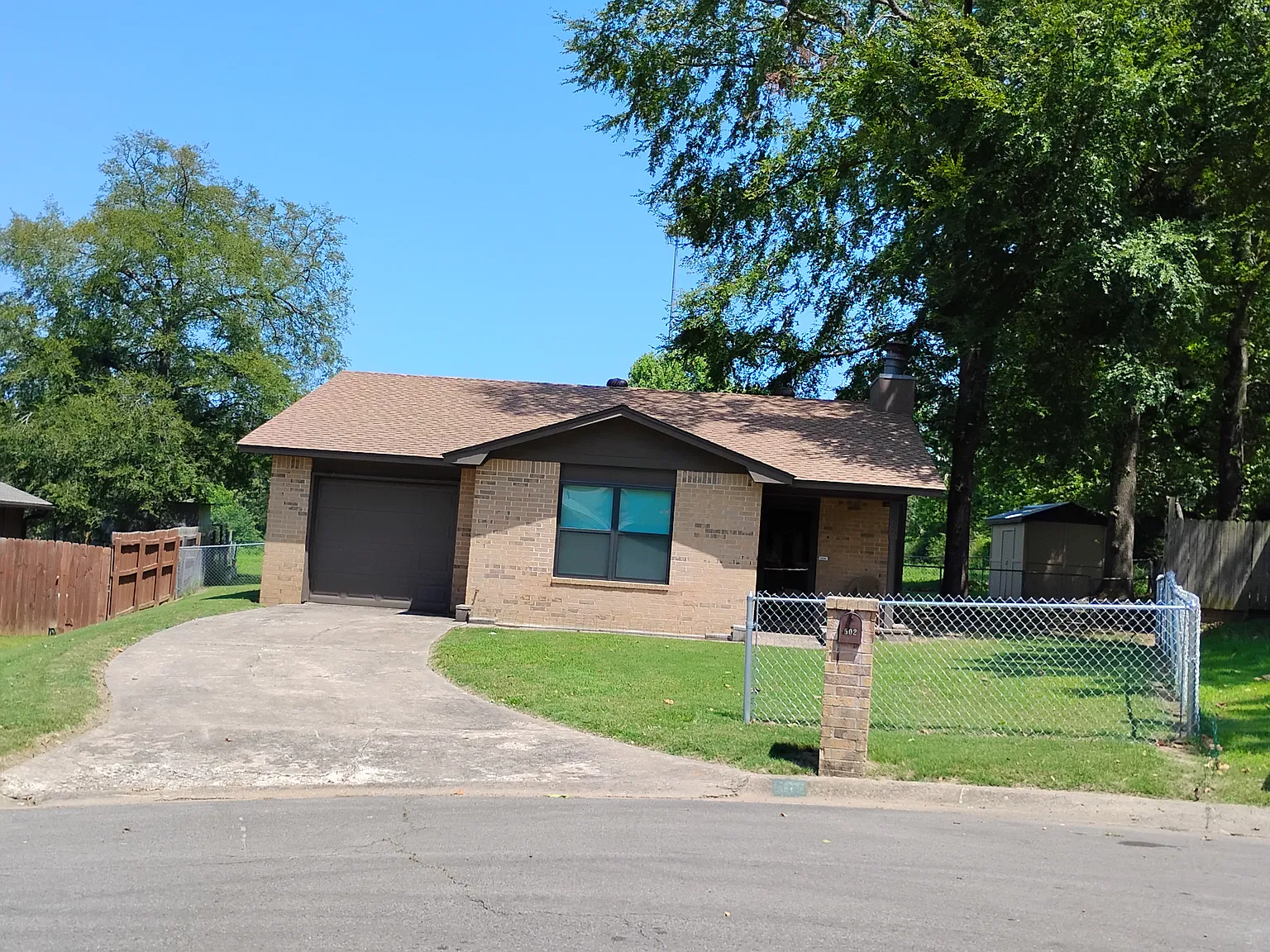 2 bed, 1043 sqft, $1,250 — Photo 1