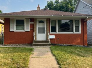 1314 4th St E, Saint Paul, MN 55106