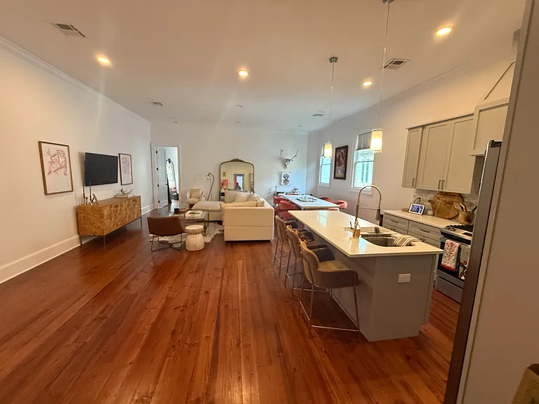 4502 Prytania St — Photo 19
