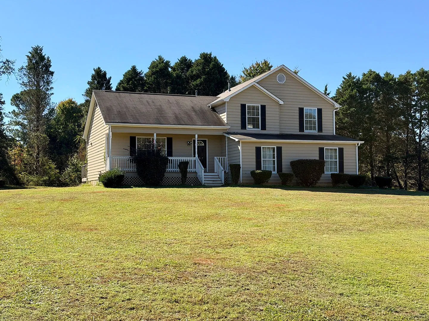 Beautiful 4 bedroom home in Ola School District — Photo 2