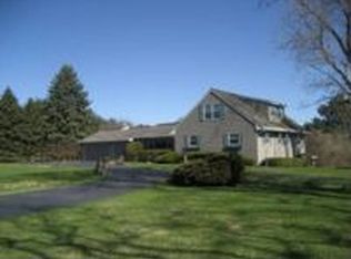 2690 Hope Rd, Cottage Grove, WI 53527