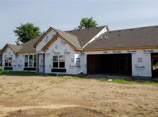 1231 Bourdeaux Way, Dayton, OH 45458