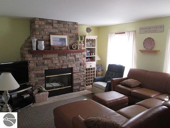 5th image of 3380 S Ogemaw Trl