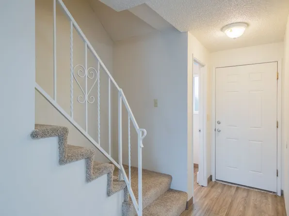 2728 Lancaster Dr SE #14, Salem, OR 97317