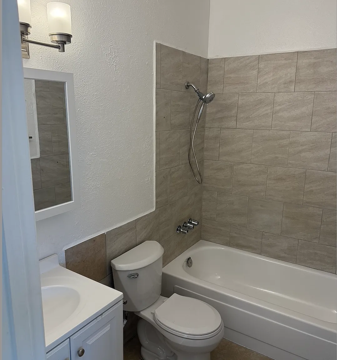 1 bed, 750 sqft, $1,000 — Photo 3