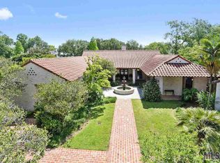 1855 Old Carriage Ln, Baton Rouge, LA 70806