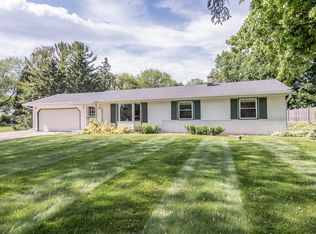 18550 W Michaels Rd, New Berlin, WI 53146