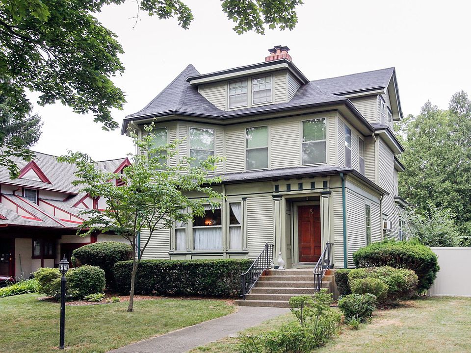 53 garrison ave-101