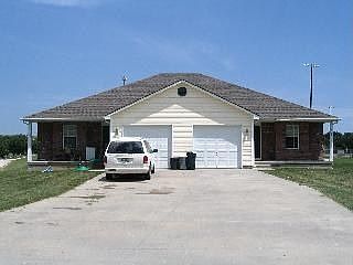 1st image of 104 Lakeview Dr