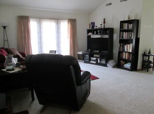 1415 Orchard Meadow Dr APT D, Burlington, IA 52601
