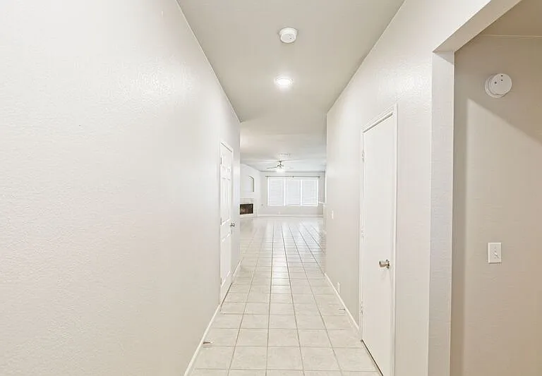 2309 Mallard Dr — Photo 5