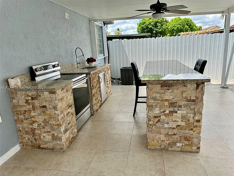 20301 NW 34th Ave — Photo 16