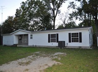 2362 E Tanner Ln, Winamac, IN