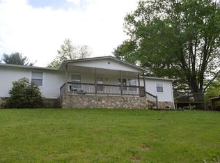 133 Mountain Lake Rd, Newport, VA 24128