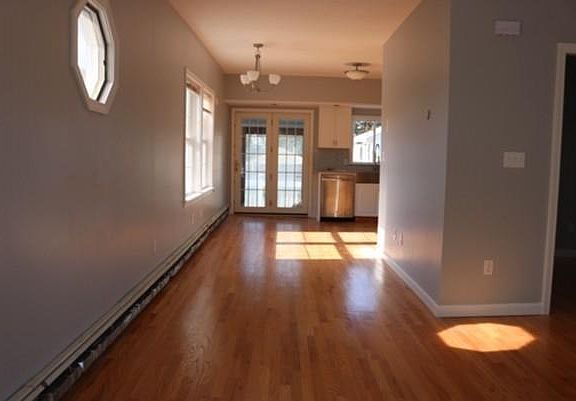 3rd image of 81 Arcadia St #2