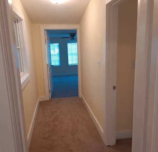 319 S Lee St — Photo 11