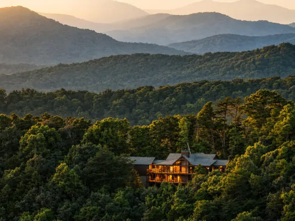 215 Snake Nation Overlook, Blue Ridge, GA 30513