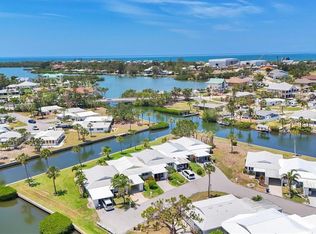 608 Fair Winds Dr, Nokomis, FL 34275