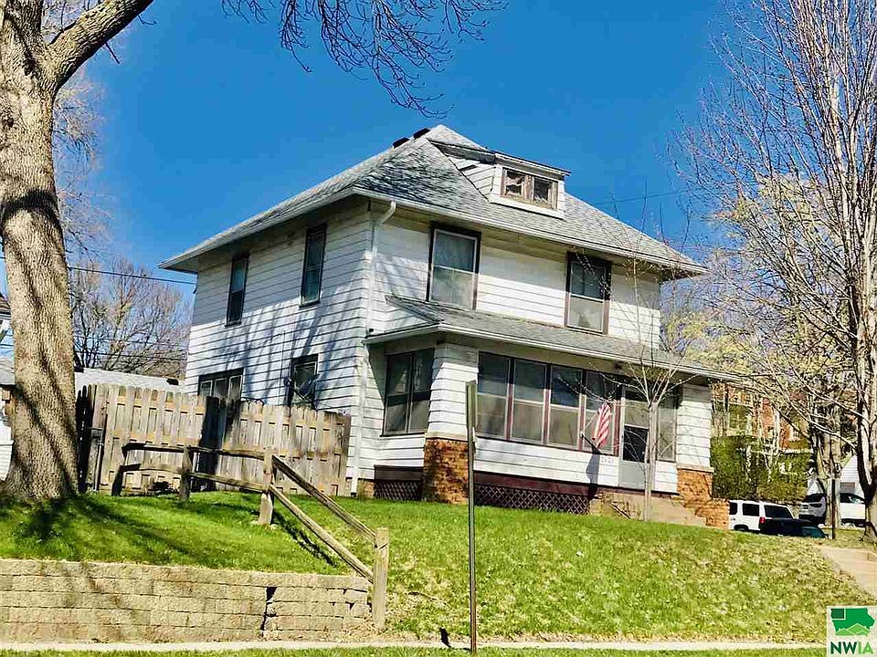 1st image of 2621 Jones St