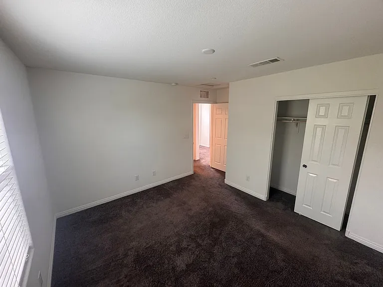 5202 Dubris Dr — Photo 29