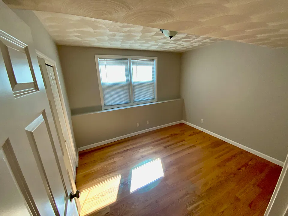 Bedroom #1