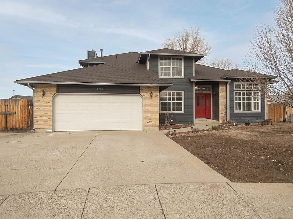 1st image of 1715 Queens Ct
