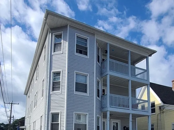 16 Brookline St, Webster, MA 01570