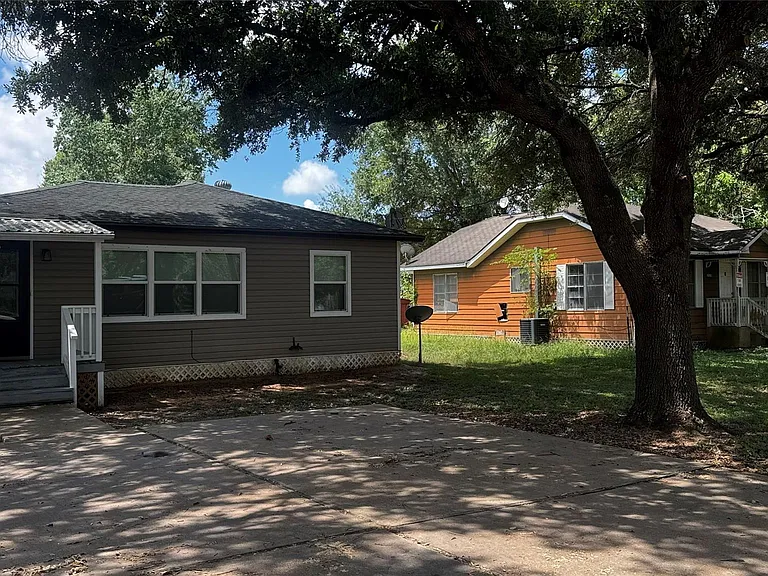 2311 Brazeal St — Photo 16