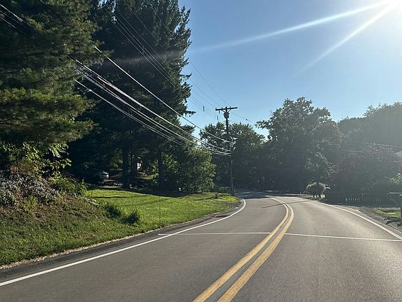 5th image of 274 Spring Run Rd