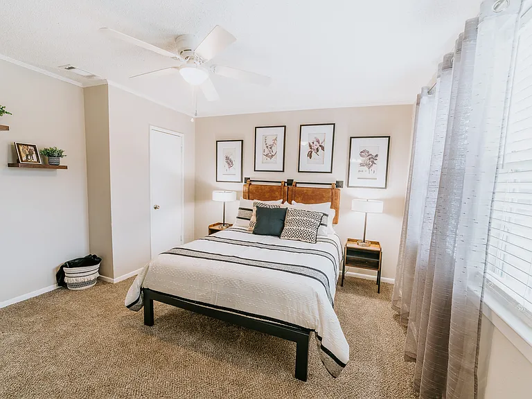 Bright & Airy Bedroom with Ceiling Fan