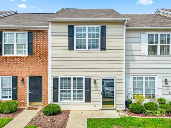 19 Cheltenham Dr, Clayton, NC 27520