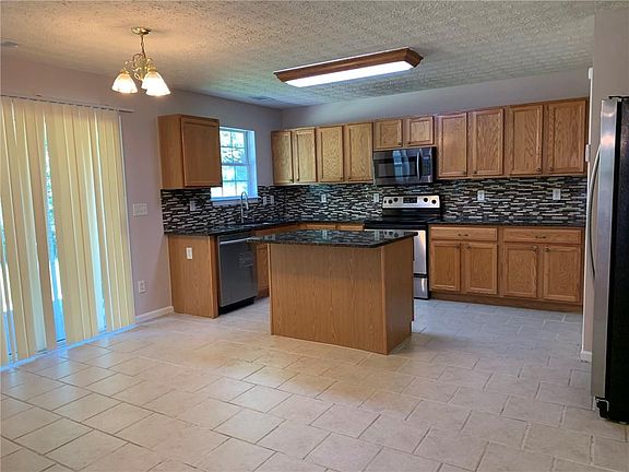 3rd image of 1260 Skipping Rock Ln