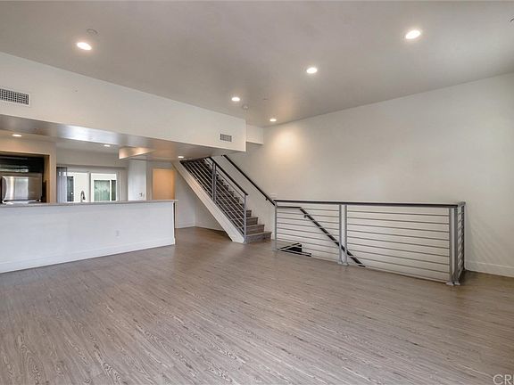 5th image of 4461 Tujunga Ave Unit 108