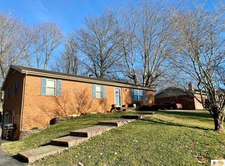 105 Hereford Ln, Glasgow, KY 42141