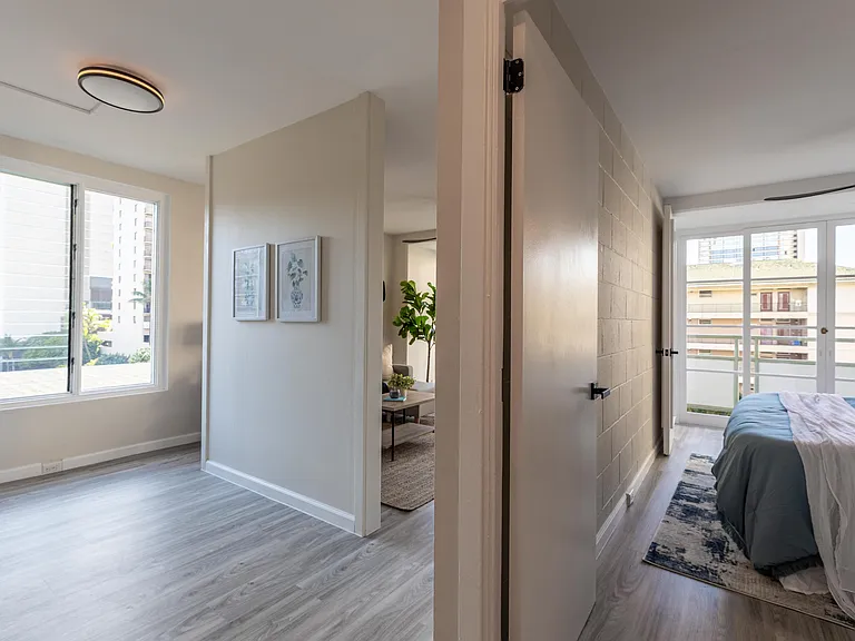 445 Kaiolu St #604 — Photo 6
