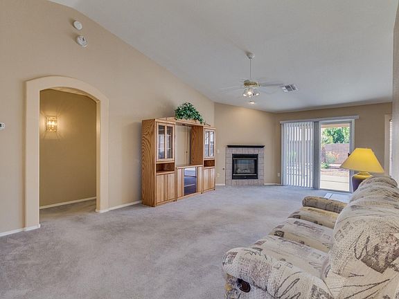 5th image of 10522 W Potter Dr